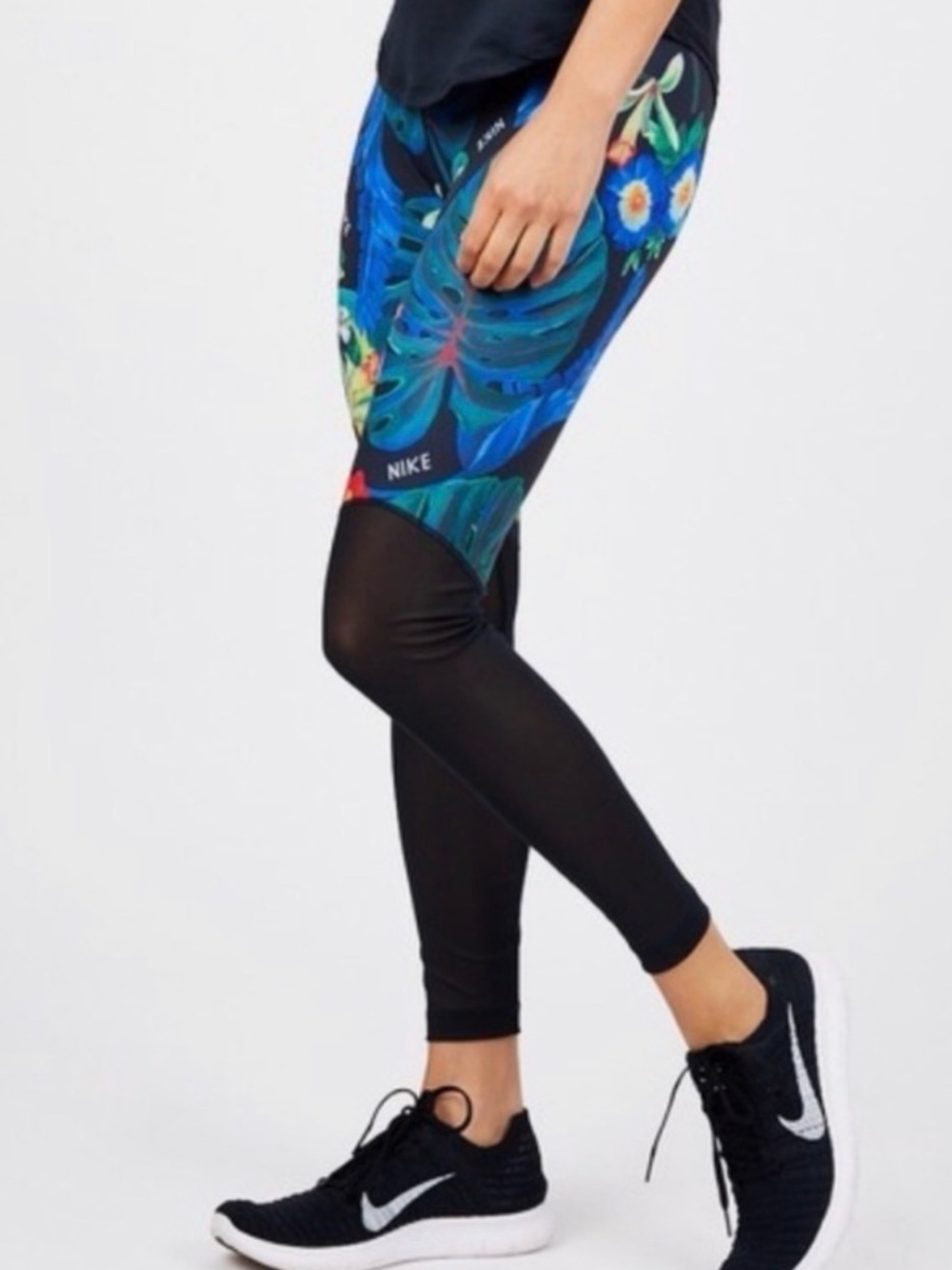 Nike Women's Black Leggings and Sports Bra with Blue Tropical Print Set